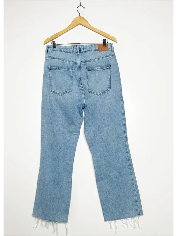 Zara High Rise Raw Hem Straight Leg Jeans Light Wash Size 12 - Image 3