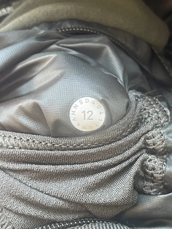 Lululemon Down For A Run II Olive Green Quilted Puffer Vest hiking run fall 12 - Image 5