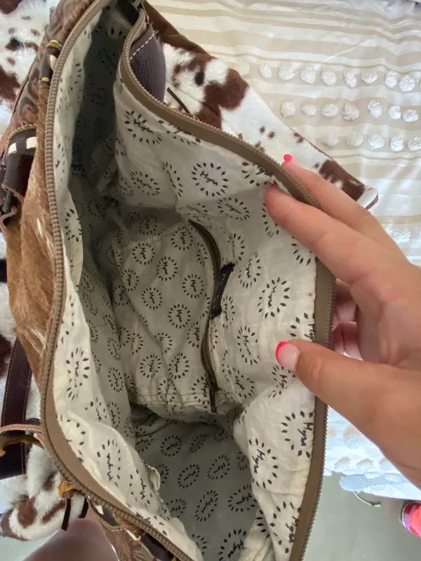 Myra Genuine Cowhide Purse - Image 3