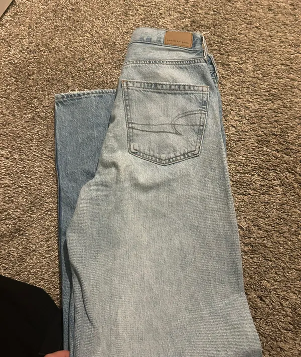 American Eagle Jeans - Image 4