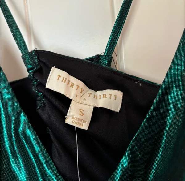 Emerald Pleated Lulus Dress - Image 3