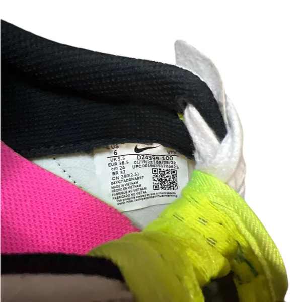 Nike Air Max Pre-Day Sneaker - Image 2