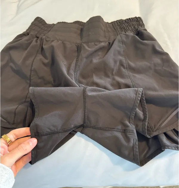 Lululemon Hotty Hot 4" High-Rise  - Image 3