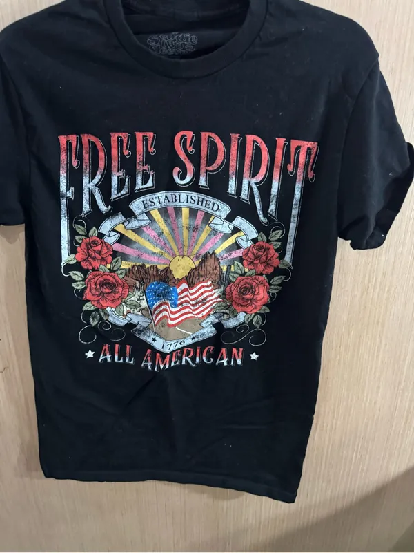 Women Goodie Two Sleeves All American Free Spirit Black Graphic Tee Size Medium - Image 2