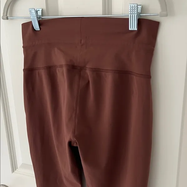 Vuori High-Waist Drawstring Leggings Joggers - Image 7