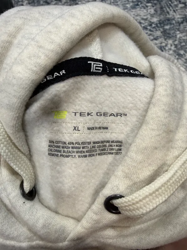 Tek Gear Sweatshirt - Image 2