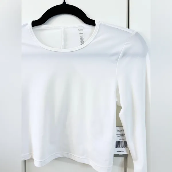NWT Beyond Yoga Performance Knit Resilient Cropped LS - Lunar White - XS - Image 8