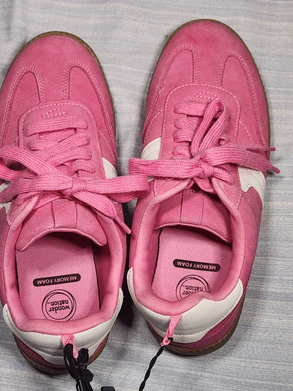 Wonder Nation Pink Faux Suede Memory Foam Retro Gum Sole Sneakers Girls Size 5 - Image 7