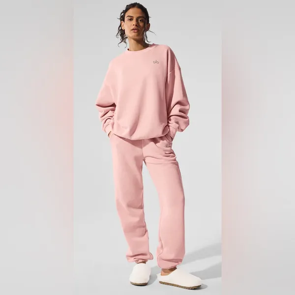 ALO Yoga NWT Accolade Crew Neck Pullover Sweatshirt Pink Quartz Size XL SOLD OUT - Image 4