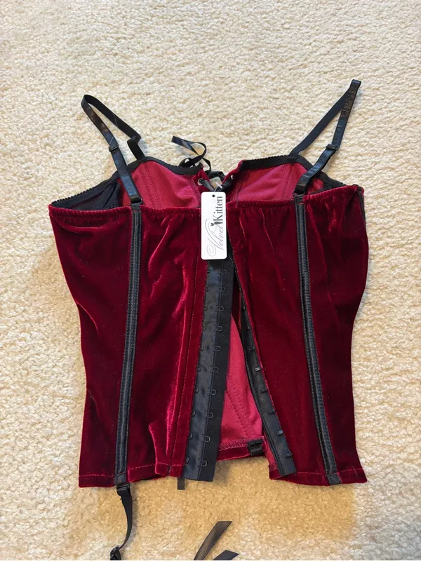 Y2K Velvet Lace-Up Corset - Image 5