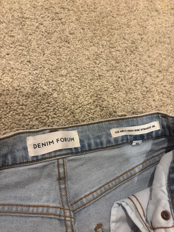 Aritzia Denim Forum Jeans - Image 4