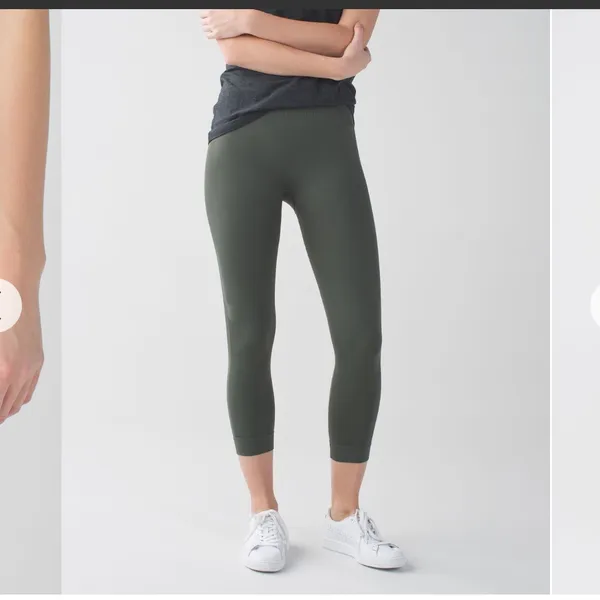 Lululemon zone in crop gator‎ green XS $118 NWOT - Image 2