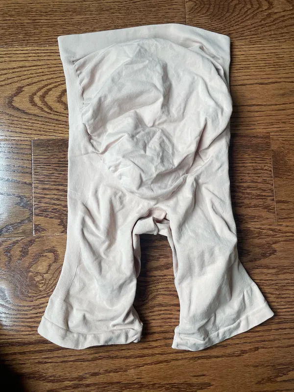 SKIMS Maternity Sculpting Shorts - Image 2