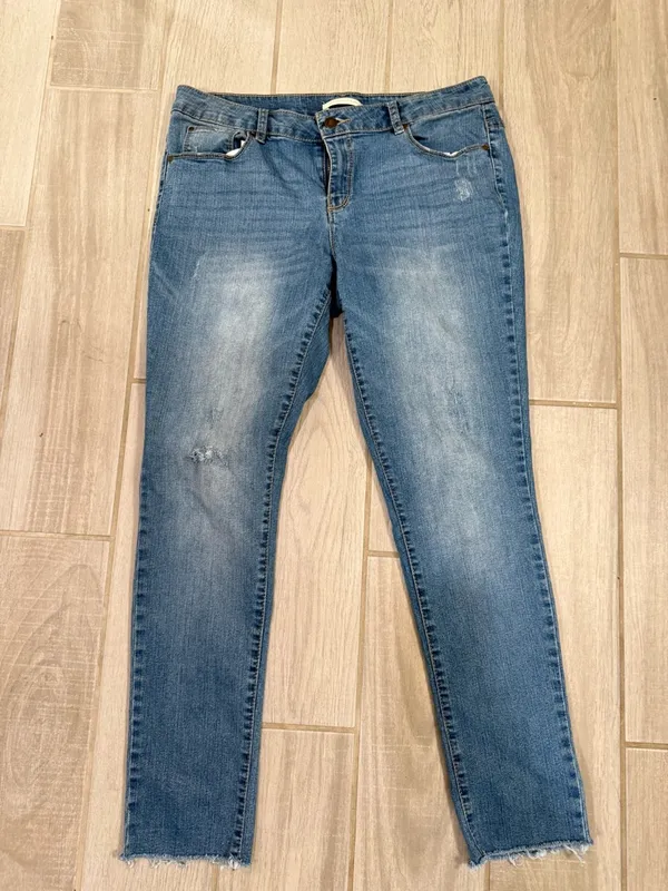 Canyon River Blues Medium Wash Ankle Skinny Jeans - Image 2