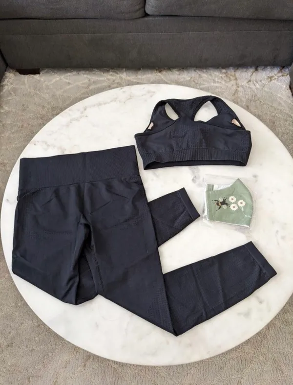 Yoga Basic Training Light Medium Performance Bra and Legging Set Black - Image 2