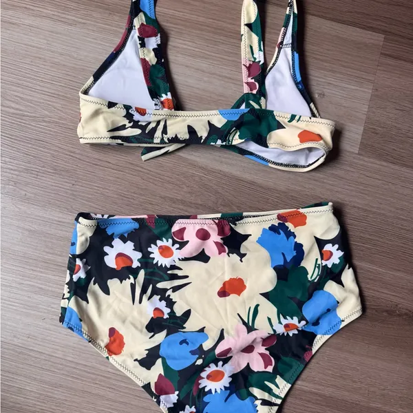 Pastel Flower Retro Print Bikini - Image 2
