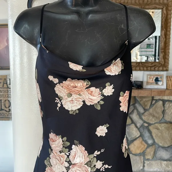 Abercrombie & Fitch black satin floral cowl neck satin slip dress size S - Image 2
