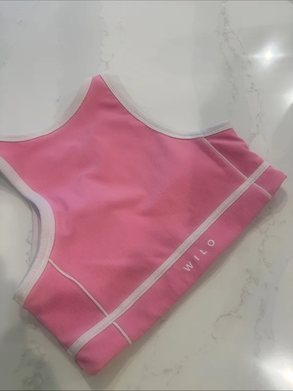 WILO pink and white ribbed pink sports bra size medium - Image 4
