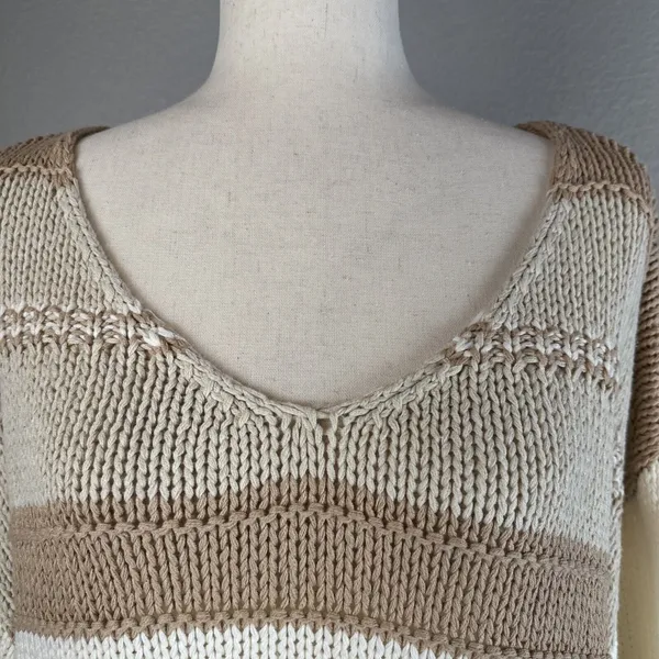 Magnolia Boho V-Neck Pullover Sweater‎ One Size Neutral Beige Ivory Stripe NEW - Image 2