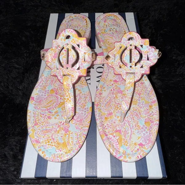 Crown & Ivy™ Wylie Thong Sandals - Pink Paisley Print - Image 3