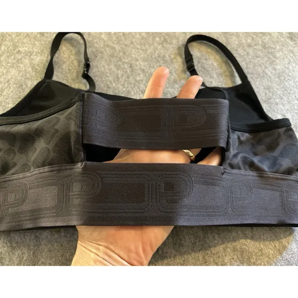 Victoria's Secret VS Pink Ultimate Scoop Sports Bra Black Gray Logo M, Gym Yoga Pilates Run - Image 9