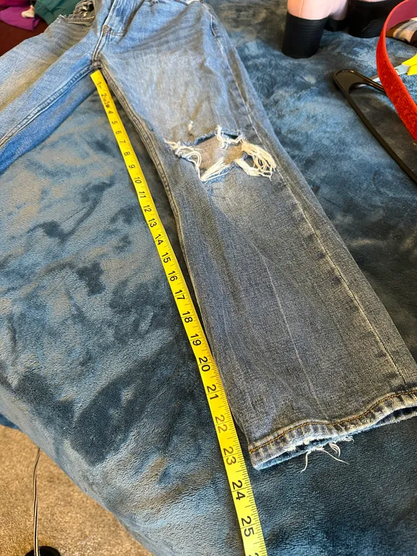 Abercrombie Jeans - Image 4