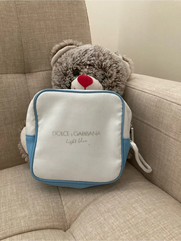 Dolce & Gabbana Cream Cosmetic Pouch with Logo Tag - Image 3