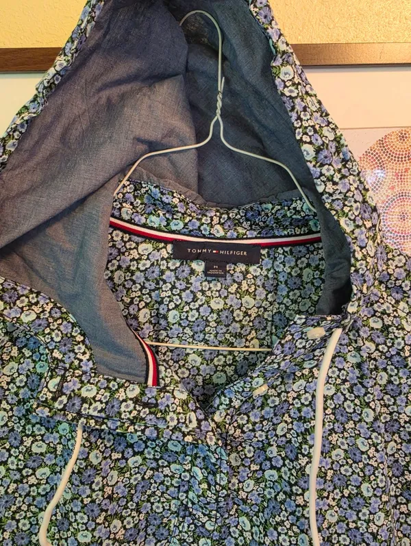 NEW Tommy Hilfiger Blue Floral Cotton Hoodie Pullover Jacket Medium - Image 6