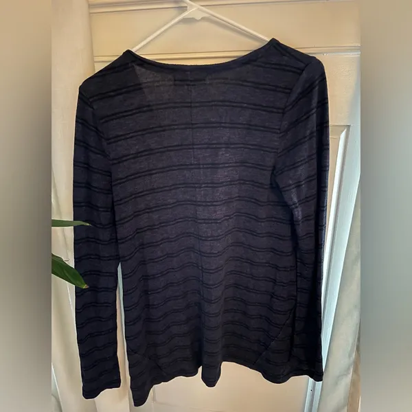 Hippie Rose Gray Black Shirt Size M - Image 2