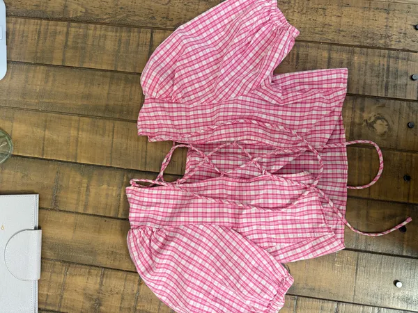 Sun Deh Aritzia Pink cropped top - Image 4