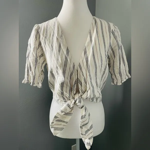 Abercrombie & Fitch Striped Linen-Blend Tie-Front Crop Top - Image 2