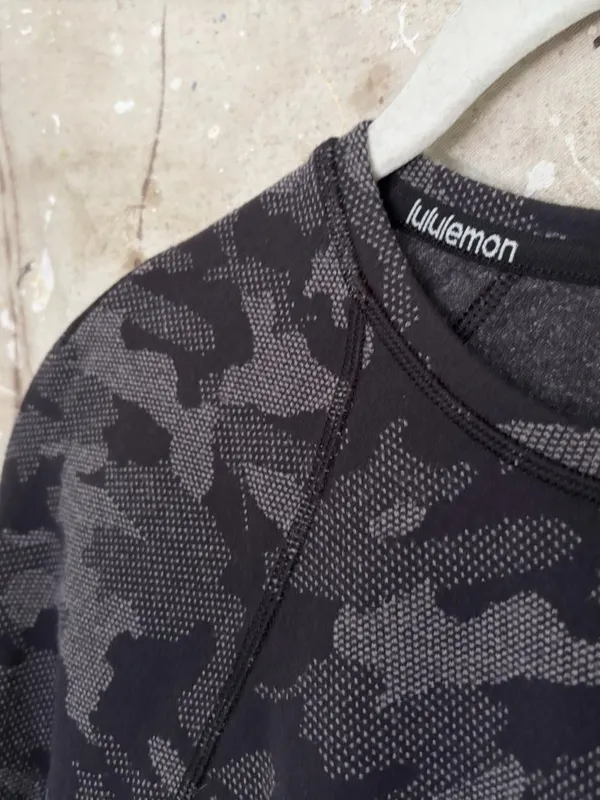 Lululemon Runderful Long Sleeve, Heritage Camo Jacquard Black Lunar Rock - Image 3