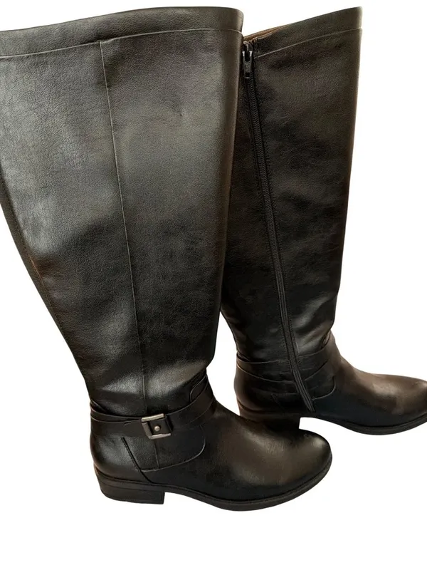 Baretraps Yvonna Black Faux Leather Riding Boots Size Zipper Wide Calf Size 9.5 - Image 4