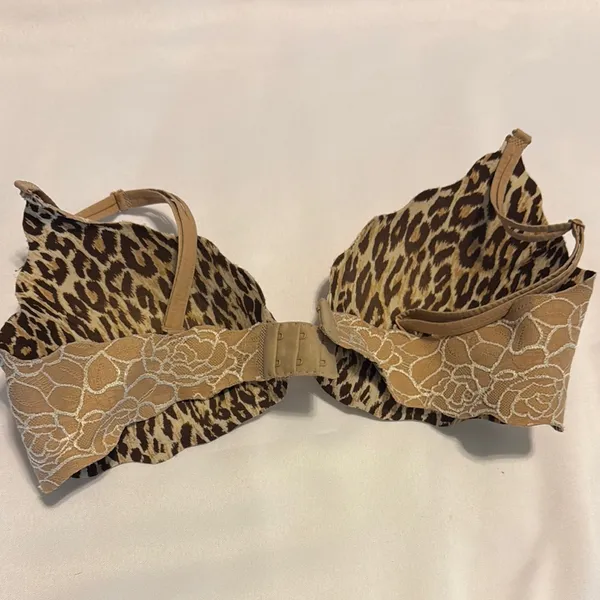 Victoria's Secret Tan Lace Bra - Image 3