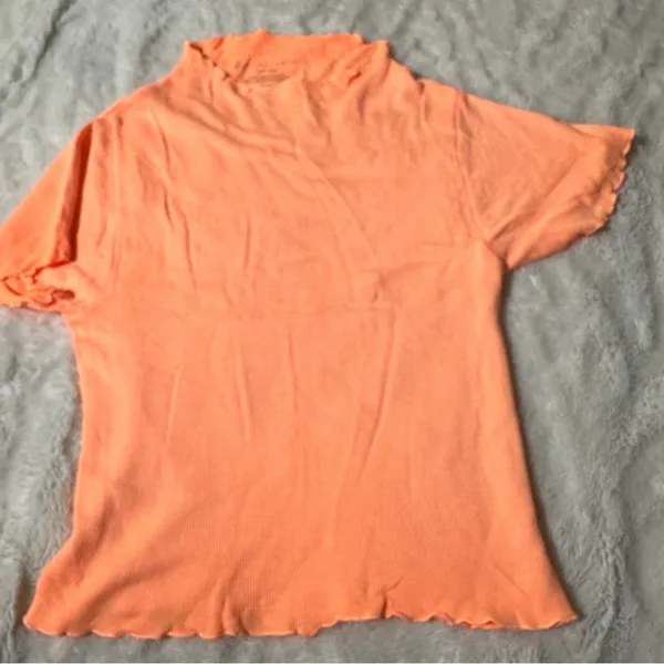 FP Movement Madeline Funnel Baby Tee XS Peach Ribbed Lettuce Hem Top - Image 8