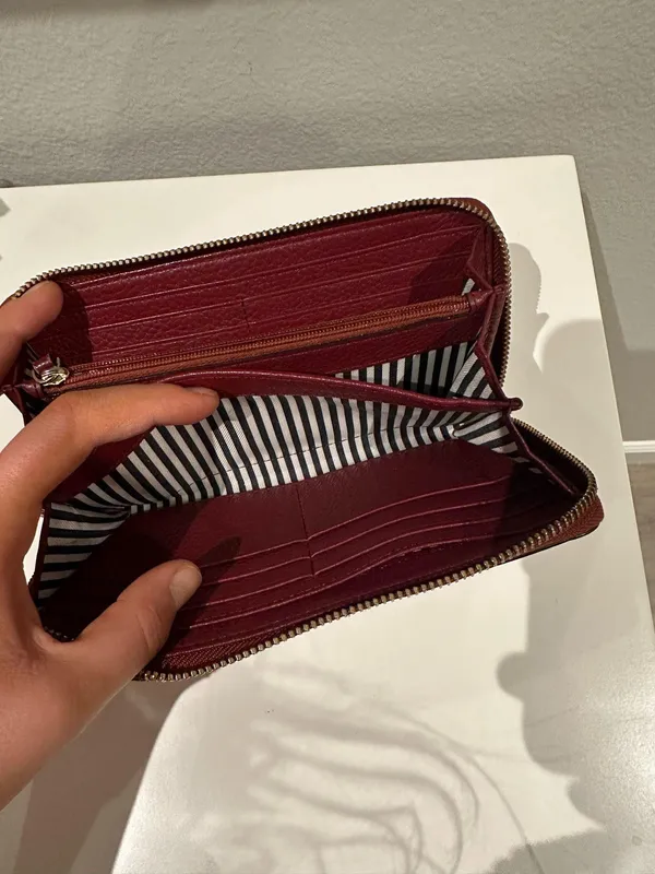 Kate Spade Wallet - Image 9