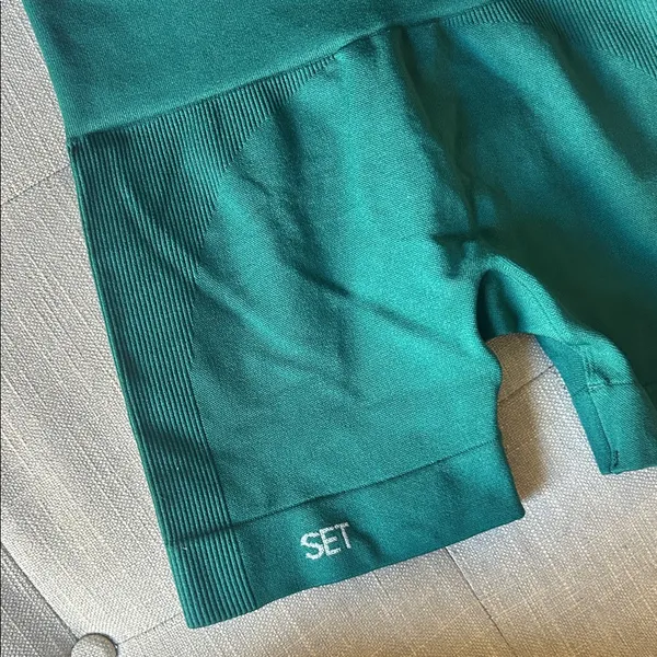 Set Active Sculptflex® Bike Shorts - Mojito Size Small - Image 8