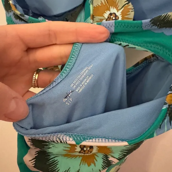 Aerie Green Floral Strapless Padded One Piece Full Coverage Swimsuit EUC - Image 5