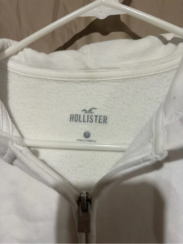 Hollister sweatshirt - Image 2
