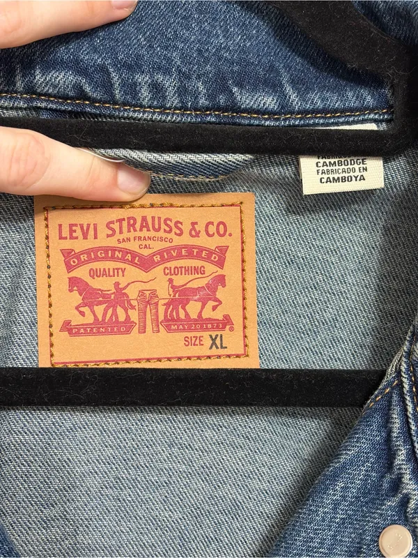 NEW Levi’s Shrunken '90s Bling Solargenic Cropped Trucker Jacket - Size XL - Image 6