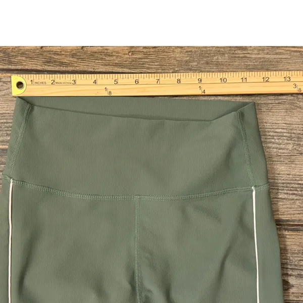 Wilo‎ The Label Sage Green Ribbed High Waisted Leggings White Piping Size Medium - Image 6