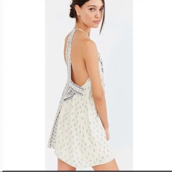 Urban Outfitters Ecote Gigi boho print T back dress - Image 3