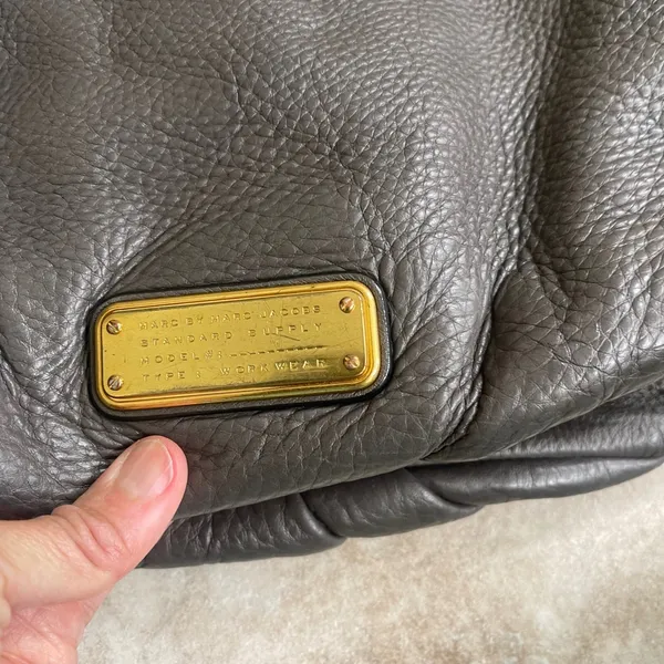 Marc by Marc Jacobs Classic Q hillier‎ cowhide pebbled Leather Crossbody Hobo - Image 8
