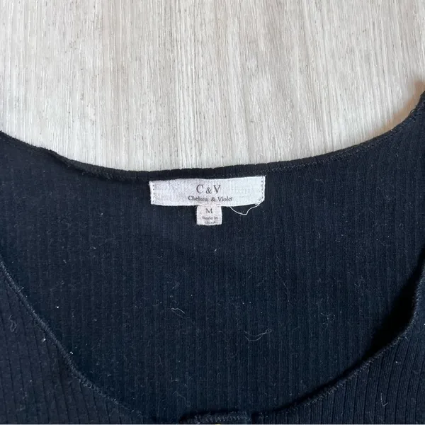 Chelsea & Violet Black Ribbed Cropped Long Sleeve Top - Image 3