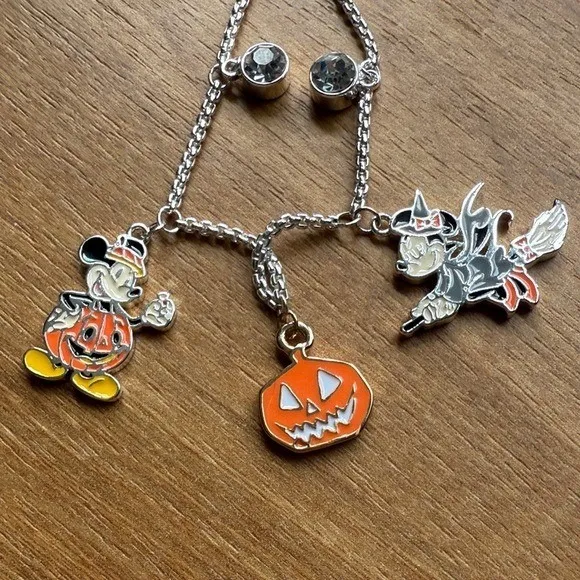 Disney Halloween Mickey Minnie Mouse‎ Pumpkin Witch Charm Bolo Bracelet Silver - Image 4