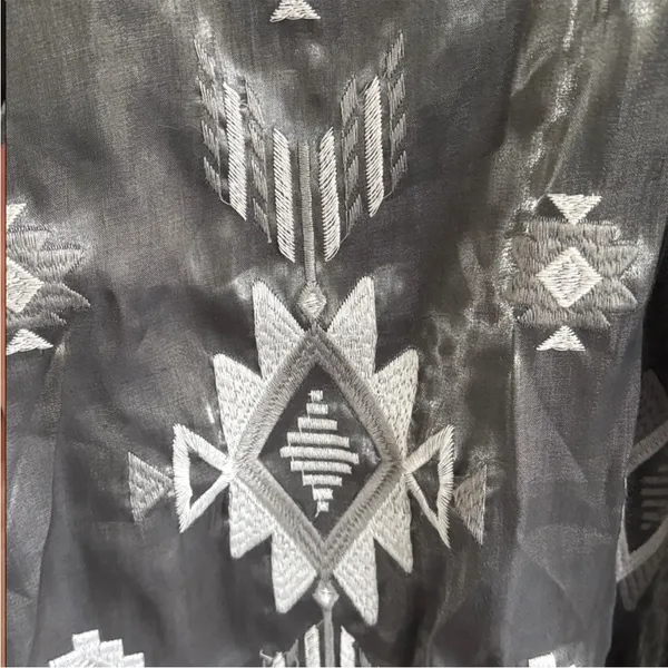 NWT Savanna Jane Embroidered Aztec Top Silver Size 2X - Image 7