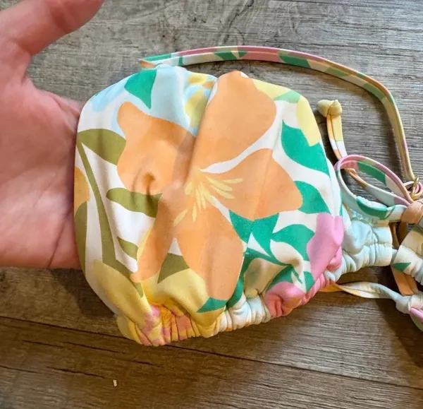 Billabong Floral NWT Bikini Top - Image 4