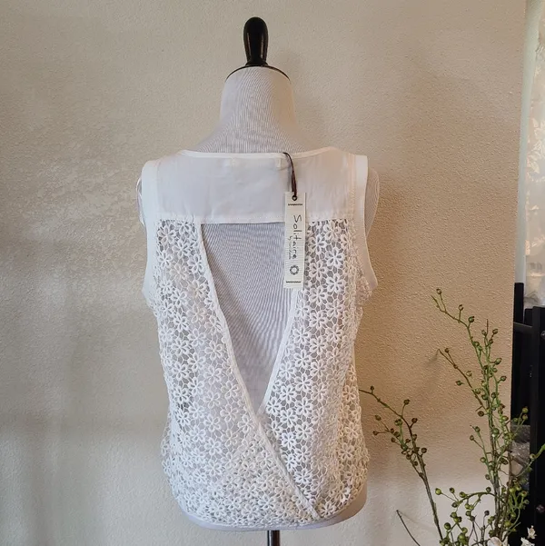 Solitaire White Lace Tank Top Medium - Image 4