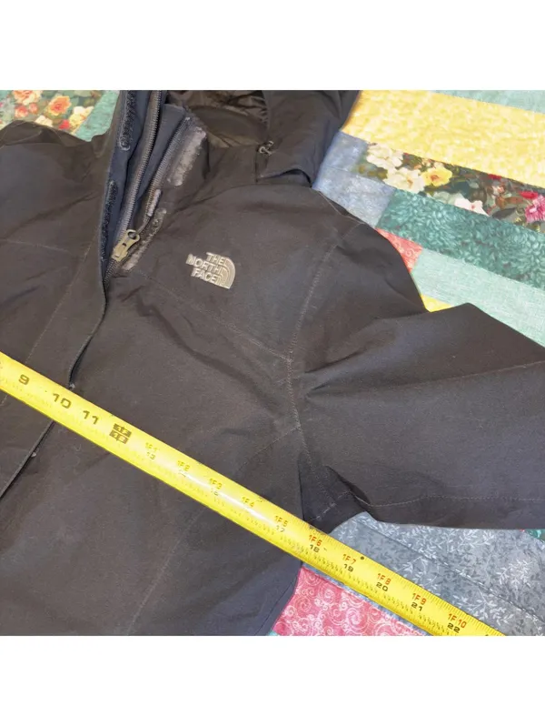 The North Face $200 Toro Peak Triclimate Woman’s Small Black Hooded Jacket - Image 9