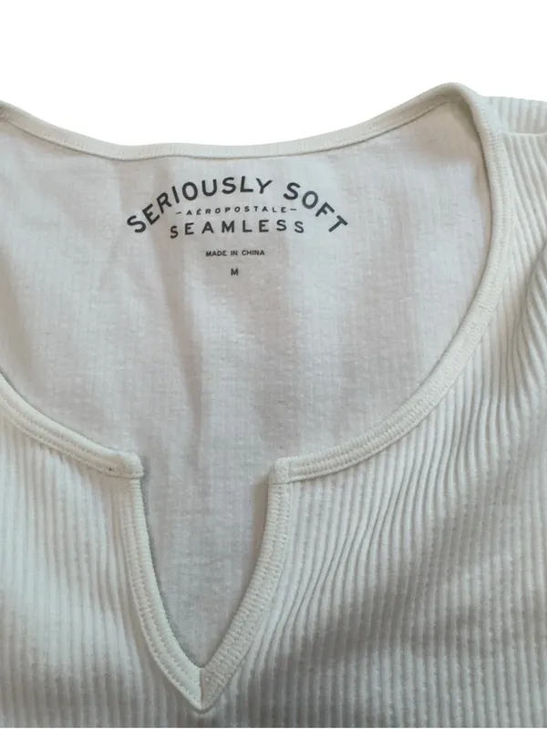 Aeropostale Seriously Soft White Ribbed Seamless Split Neck Baby Tee Medium Top - Image 9